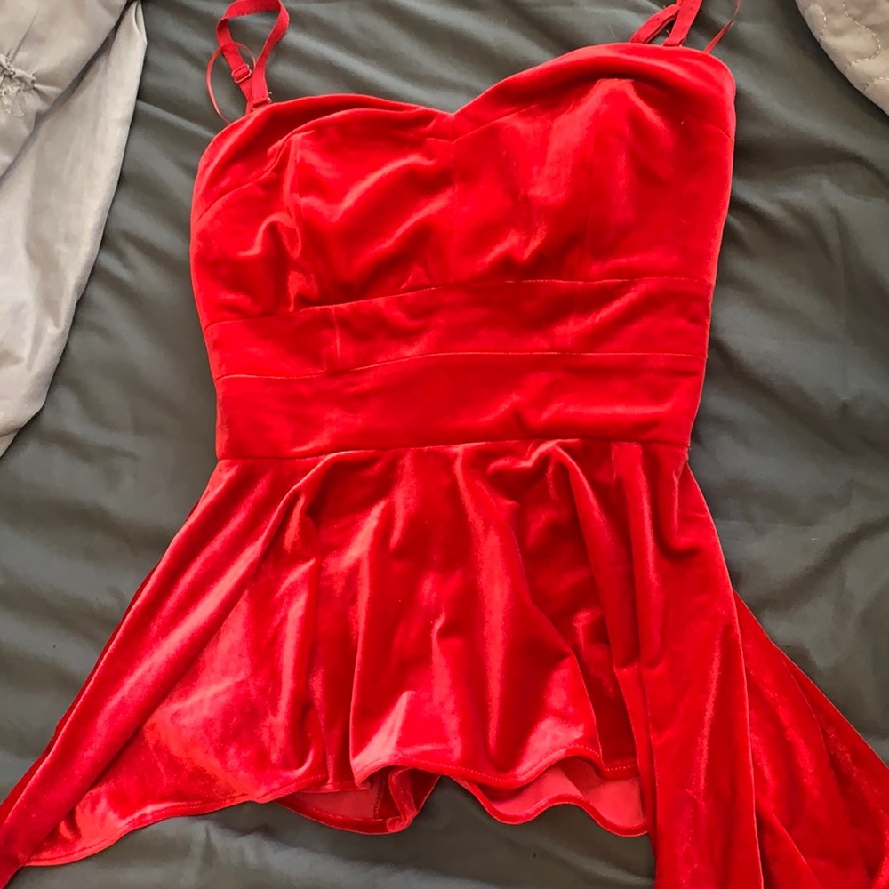 Guess velvet top